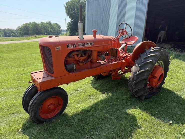 allis-chalmers-wd-tractor-image-3
