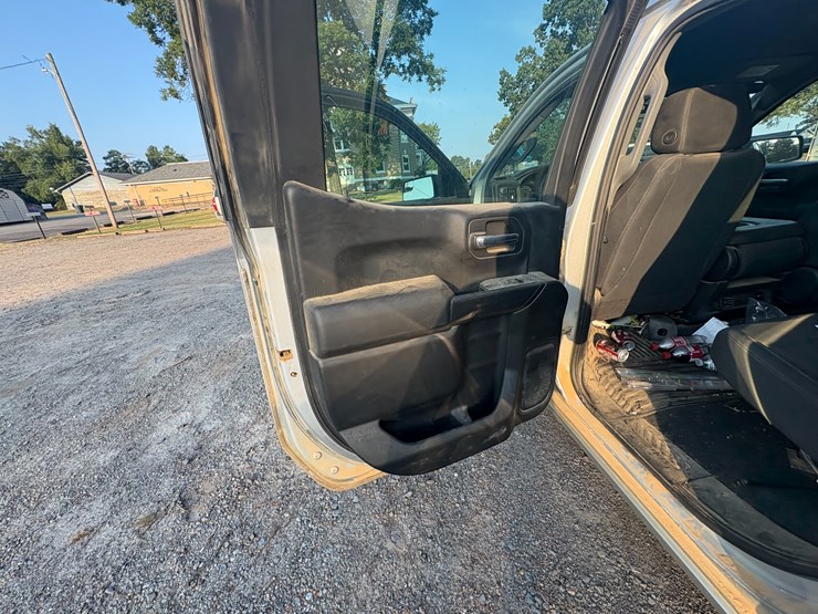 2020-chevrolet-silverado-1500-image-29