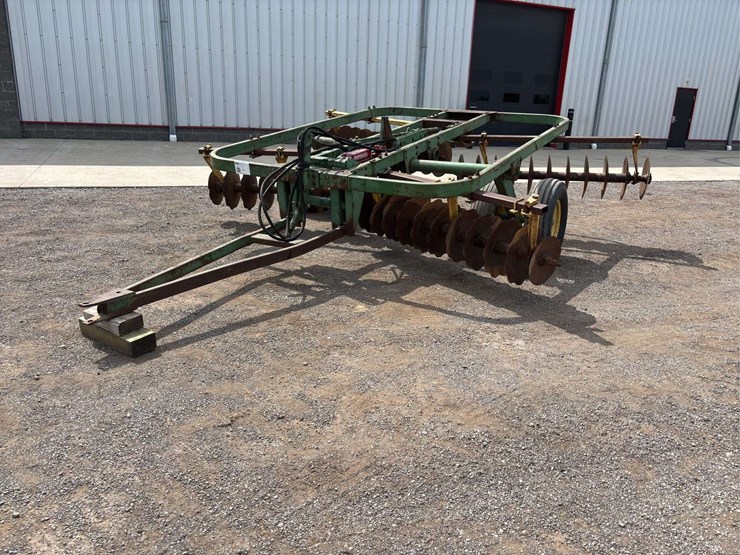 john-deere-110-image-1