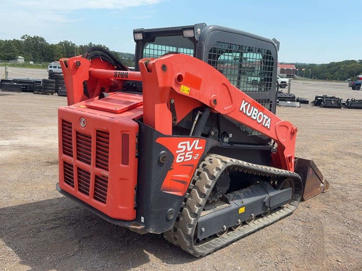 2019-kubota-svl65-2-image-3
