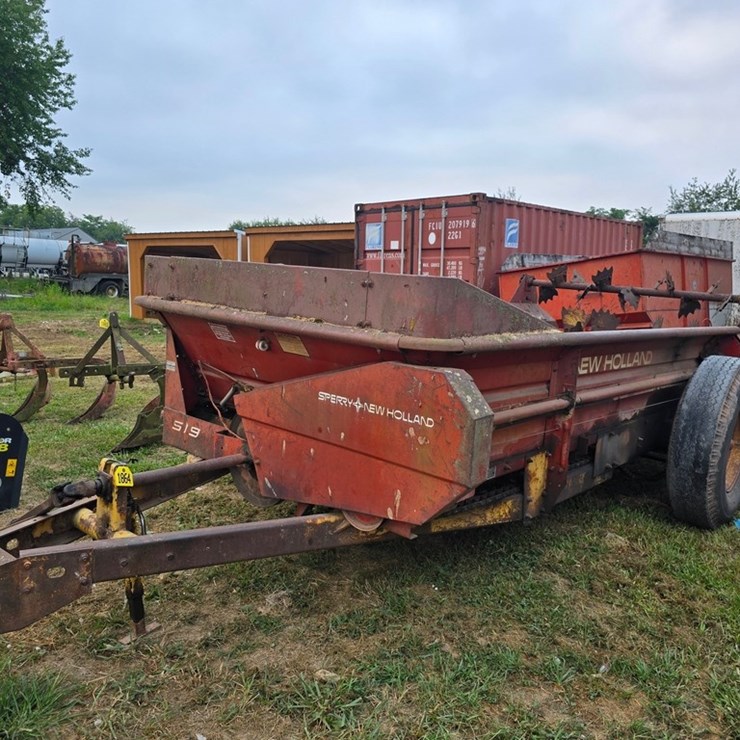 NEW HOLLAND 519