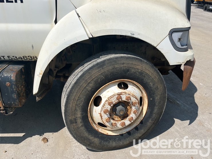 2000-ford-f750-image-10