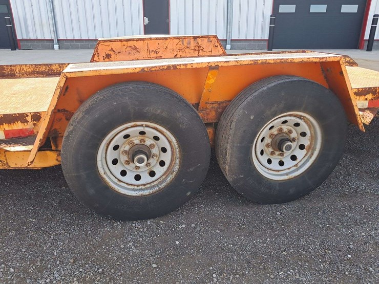 2015-quality-tilt-trailer-image-12