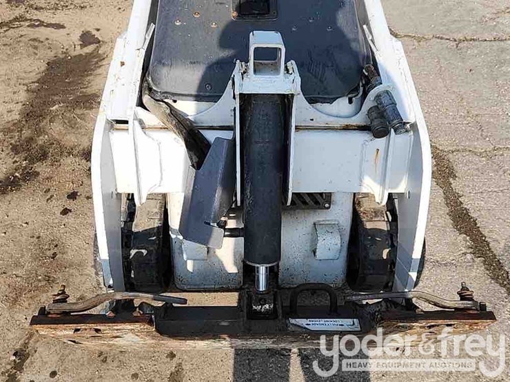 2011-bobcat-mt55-image-14