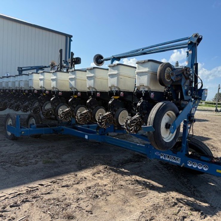 2007 KINZE 3600