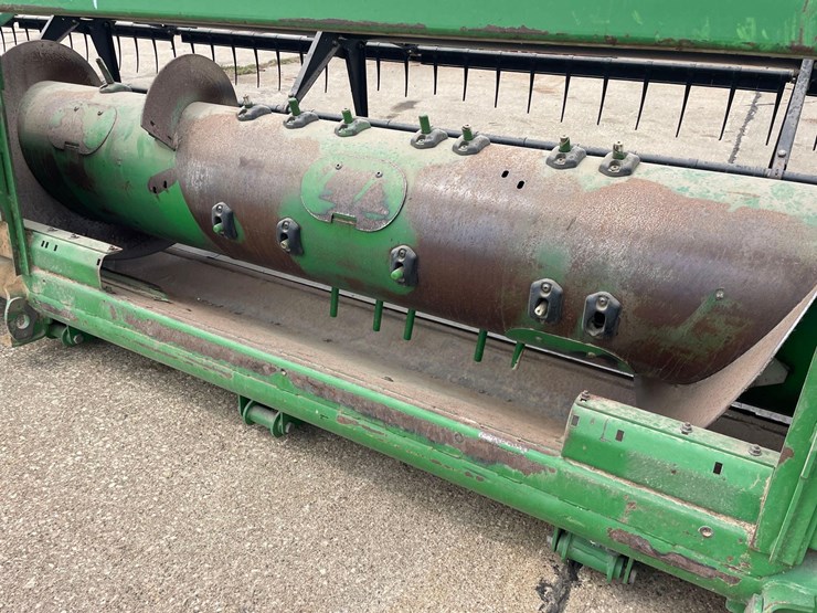 2011-john-deere-635f-image-27