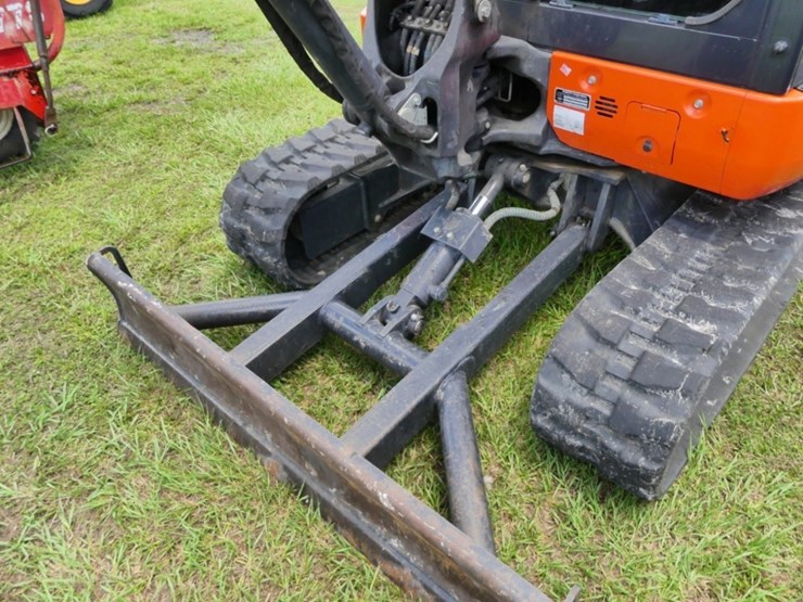 2022-kubota-kx040-4-image-9