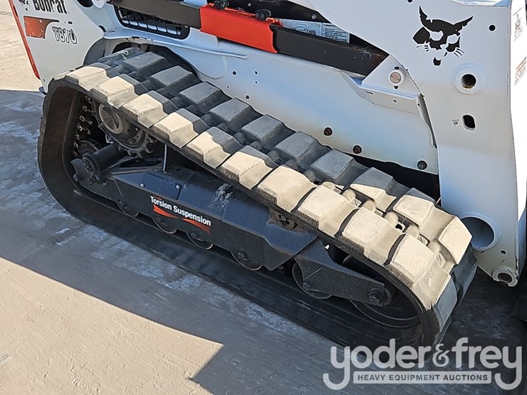 2022-bobcat-t870-image-11