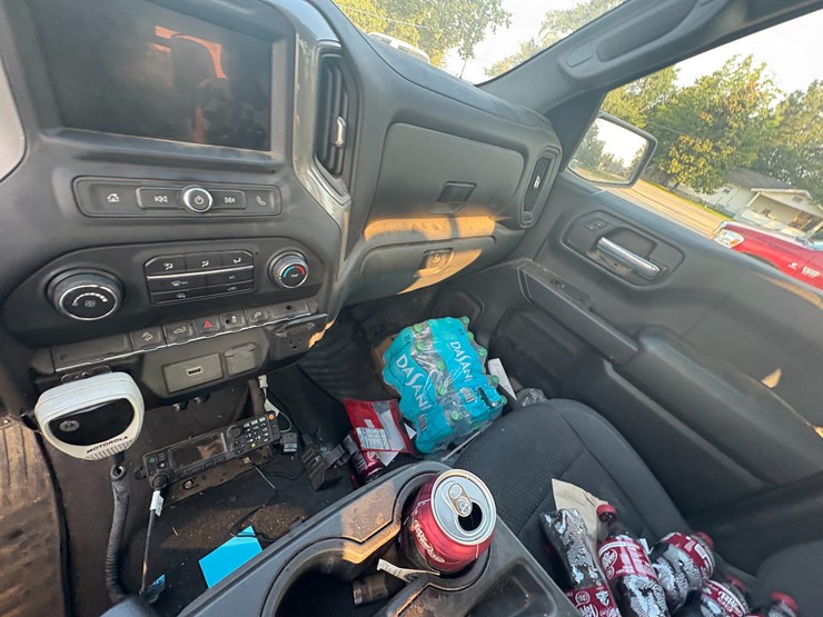 2020-chevrolet-silverado-1500-image-42