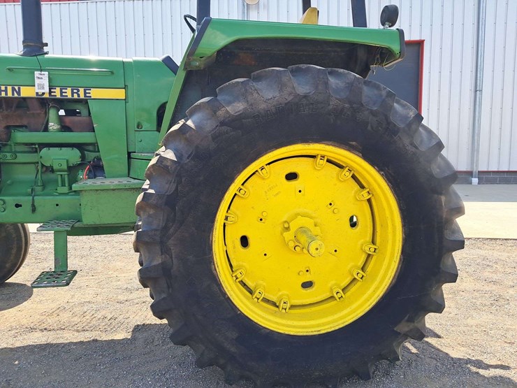 john-deere-4440-image-7