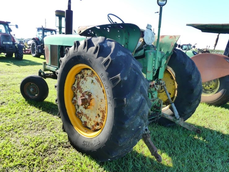 john-deere-4020-image-4