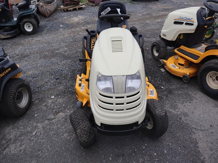 cub-cadet-lt1042-image-3