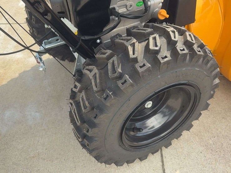 2023-cub-cadet-3x-28-1p-snowblower-image-6