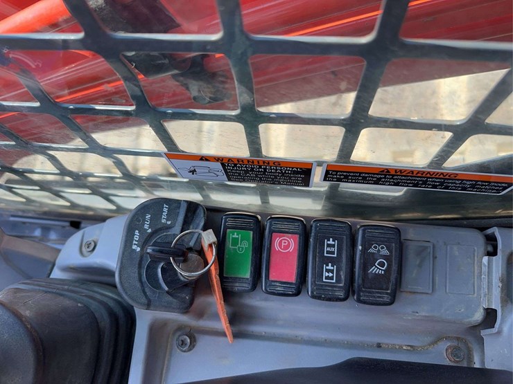 2019-kubota-svl75-2-image-33