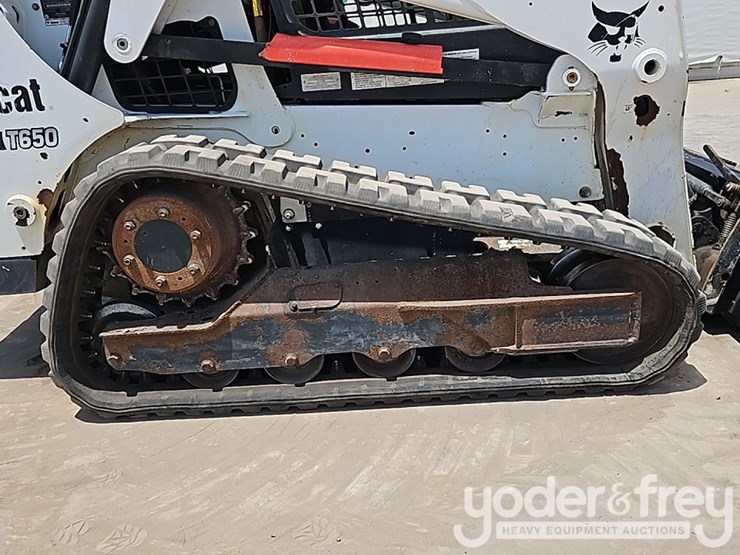 2016-bobcat-t650-image-8