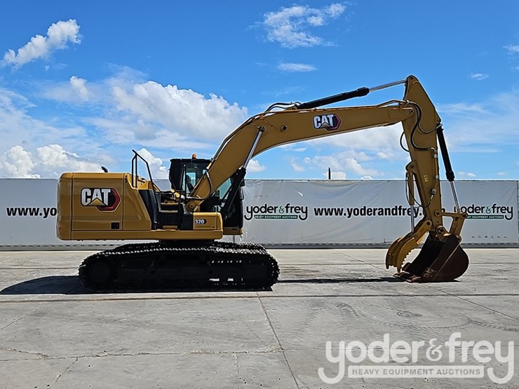 2022-caterpillar-320-image-6