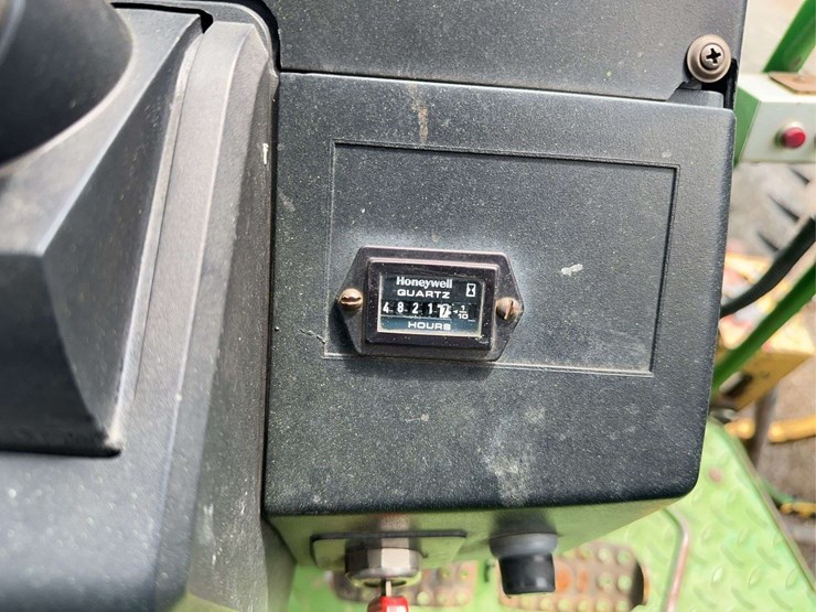 1999-john-deere-6310-image-34