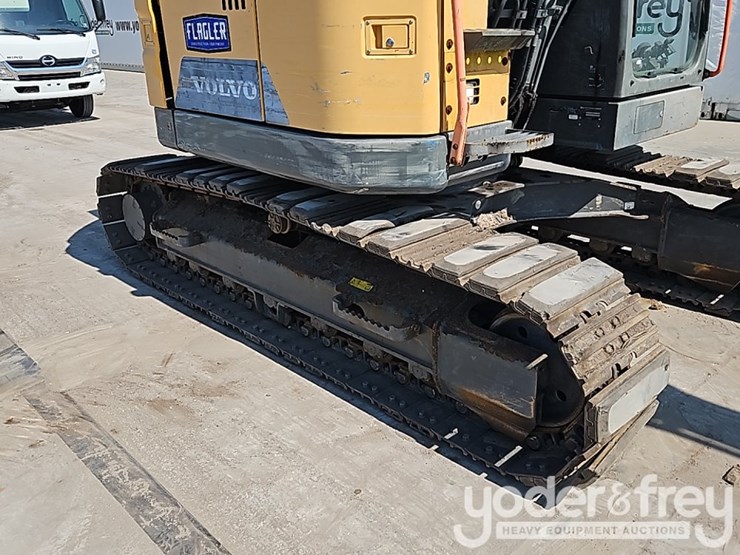 2019-volvo-ecr145el-image-13