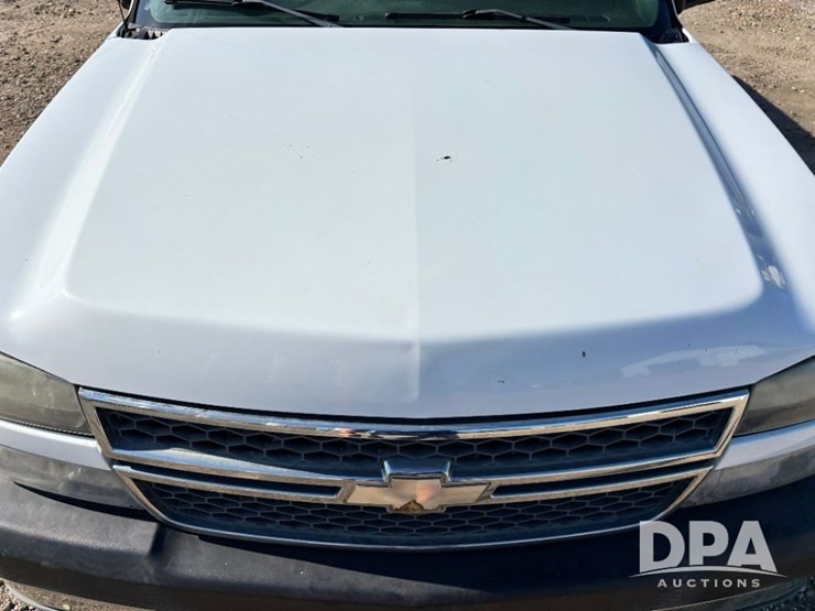 2005-chevrolet-2500hd-image-17