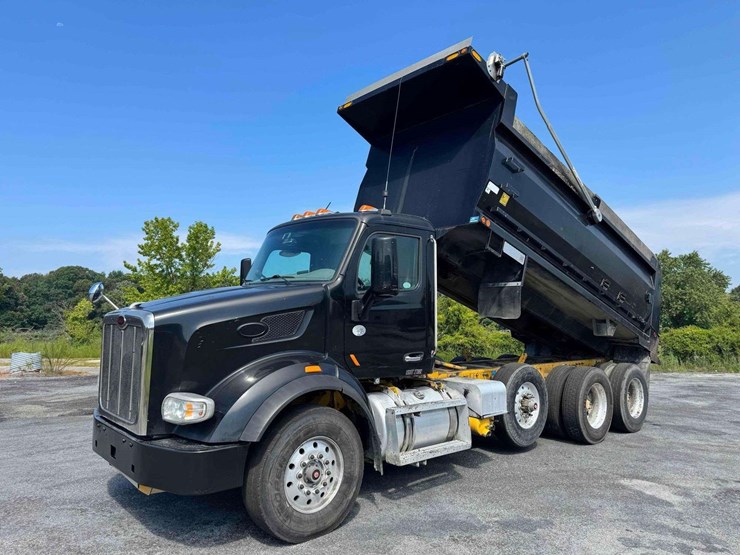 2016-peterbilt-567-image-1