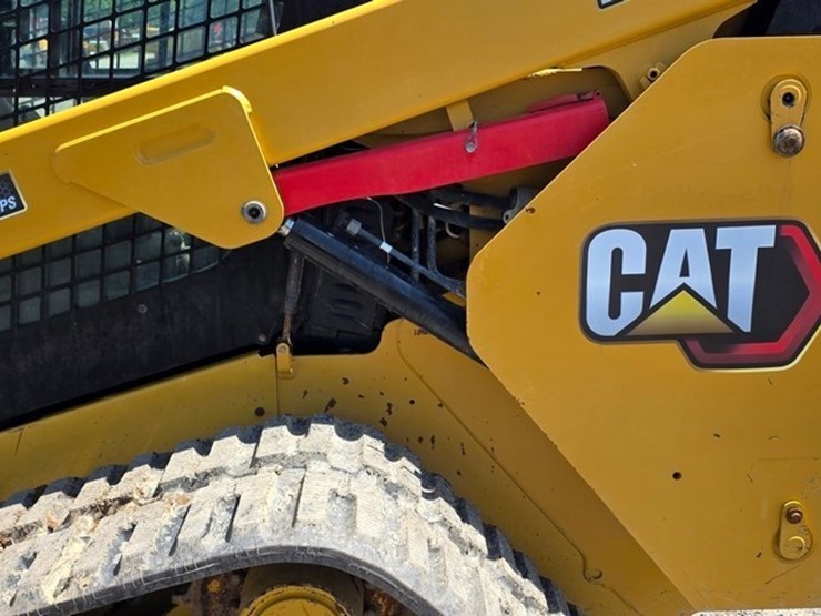 2021-caterpillar-289d3-image-22