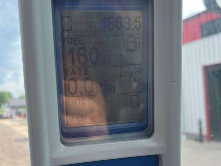 2012-new-holland-t8.300-image-26