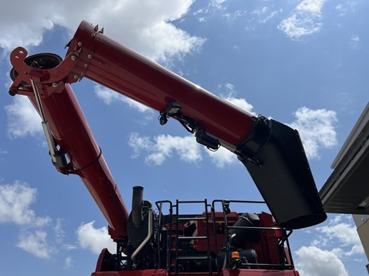 2023-case-ih-8250-image-7