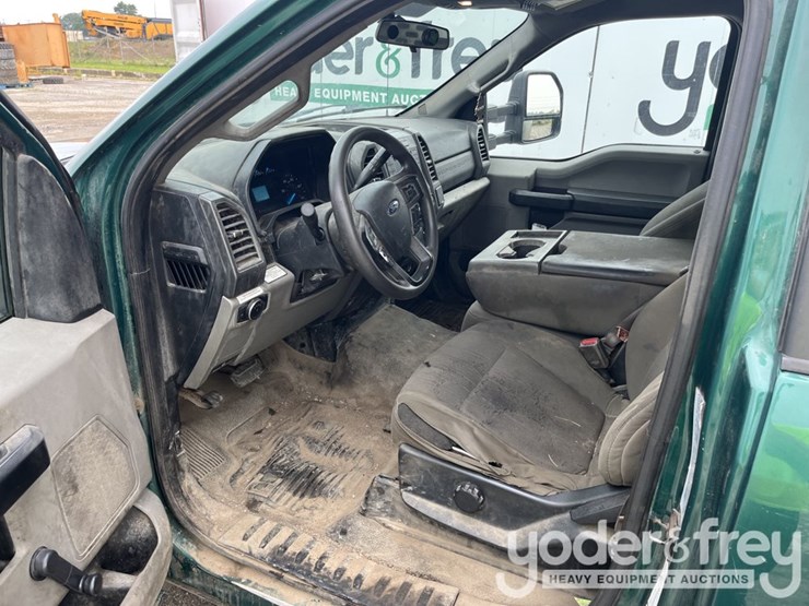 2017-ford-f350-sd-image-16