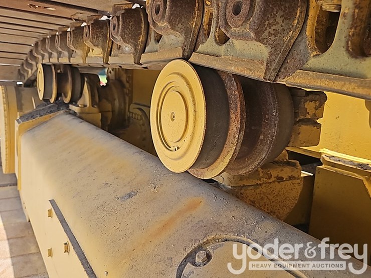 2022-deere-850l-lgp-image-11