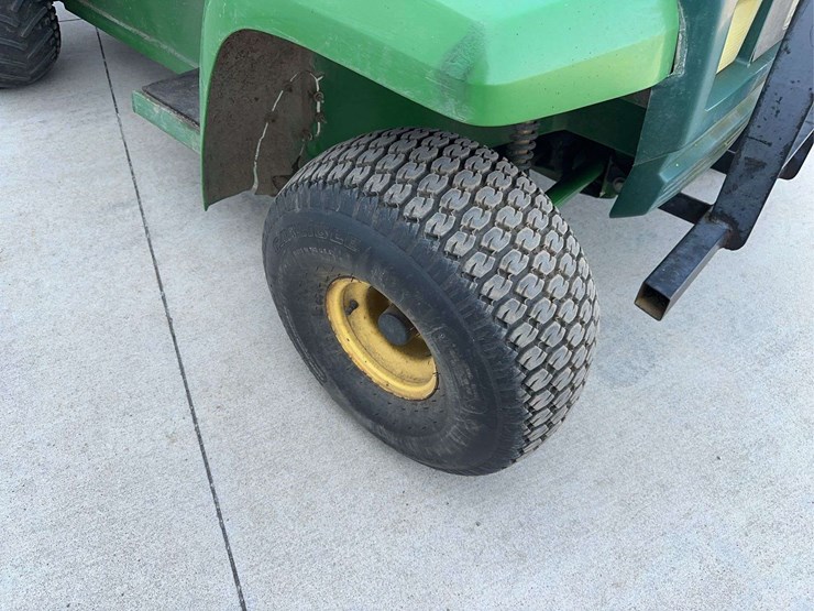 john-deere-gator-image-7
