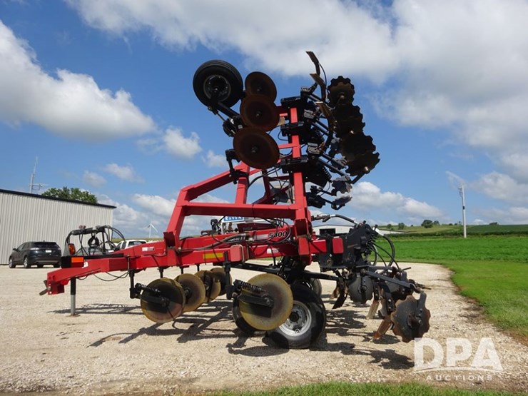 case-ih-5300-image-39