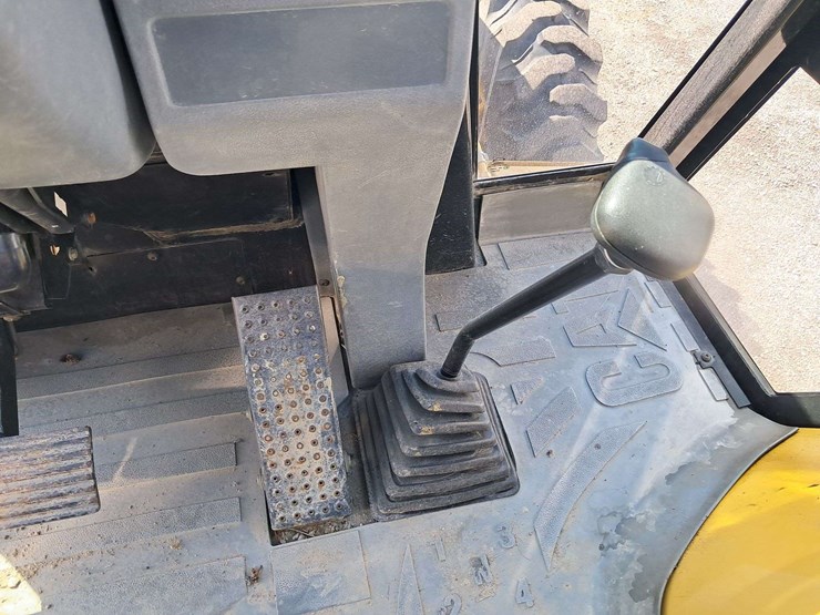 1999-caterpillar-416c-image-25