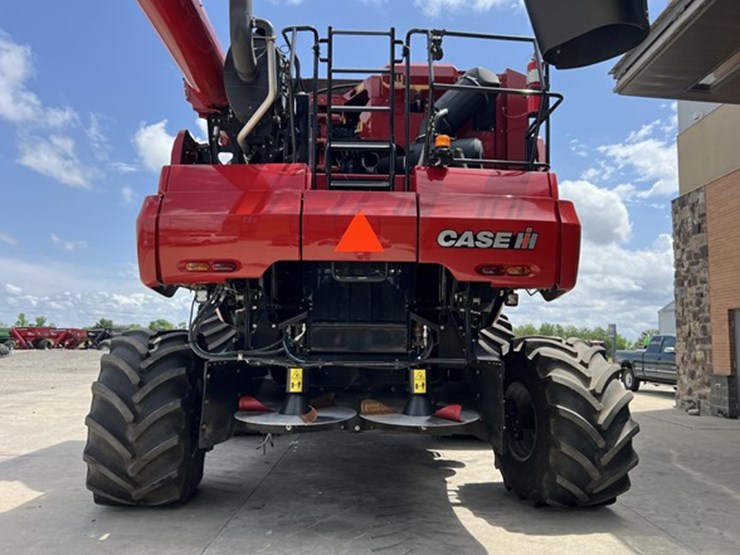 2023-case-ih-8250-image-8
