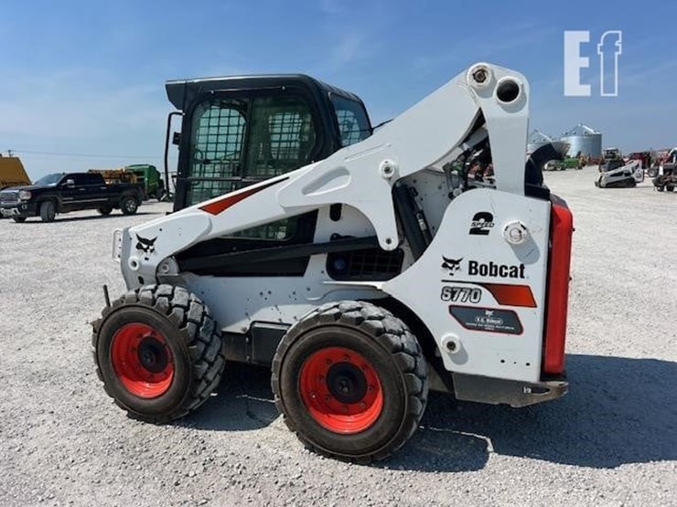 2023-bobcat-s770-image-3