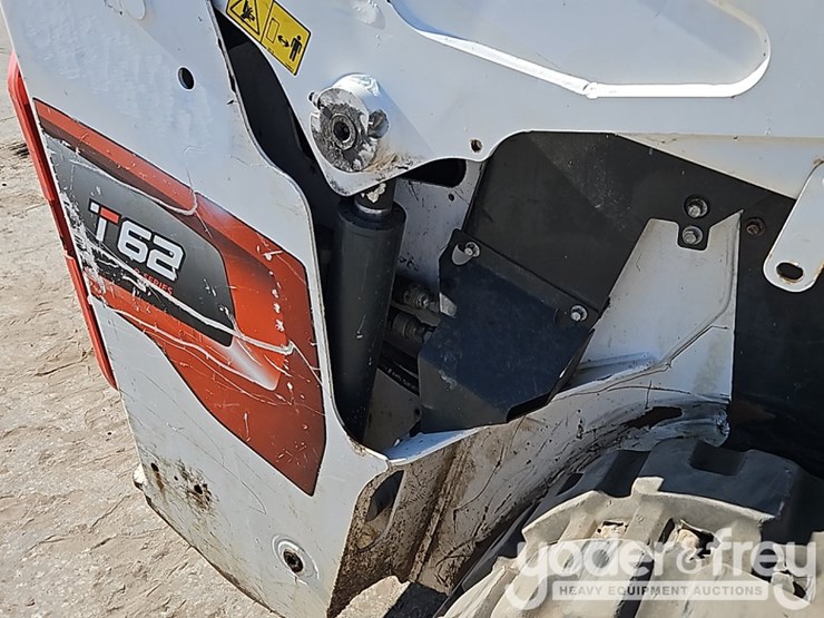 2021-bobcat-t62-image-10