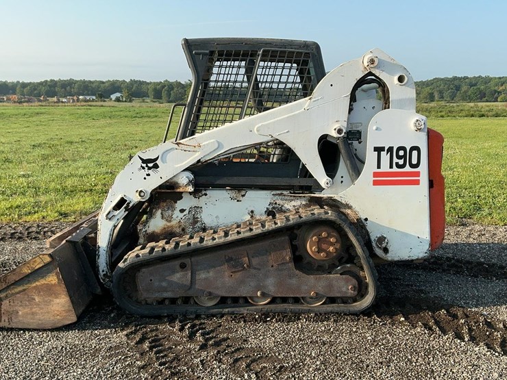 2004-bobcat-t190-image-2