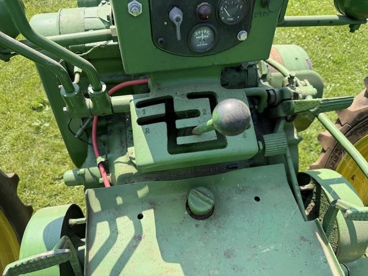 john-deere-720-image-12