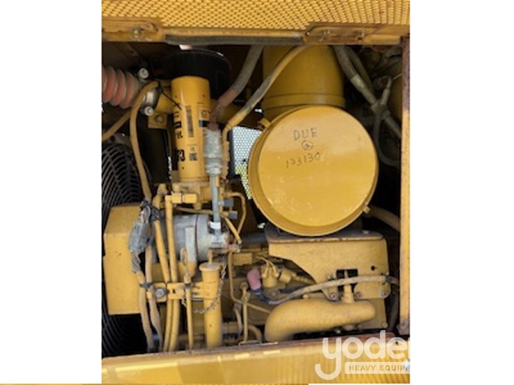 2005-caterpillar-d5n-image-11