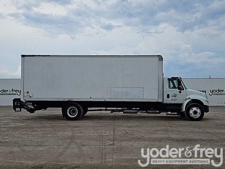 2015-international-durastar-4300-image-6