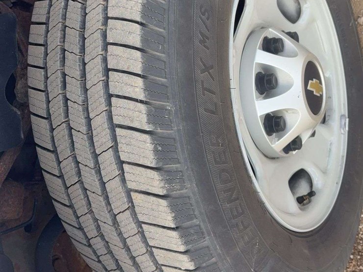 2013-chevrolet-silverado-image-6