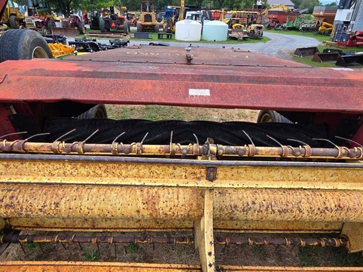 new-holland-474-image-18