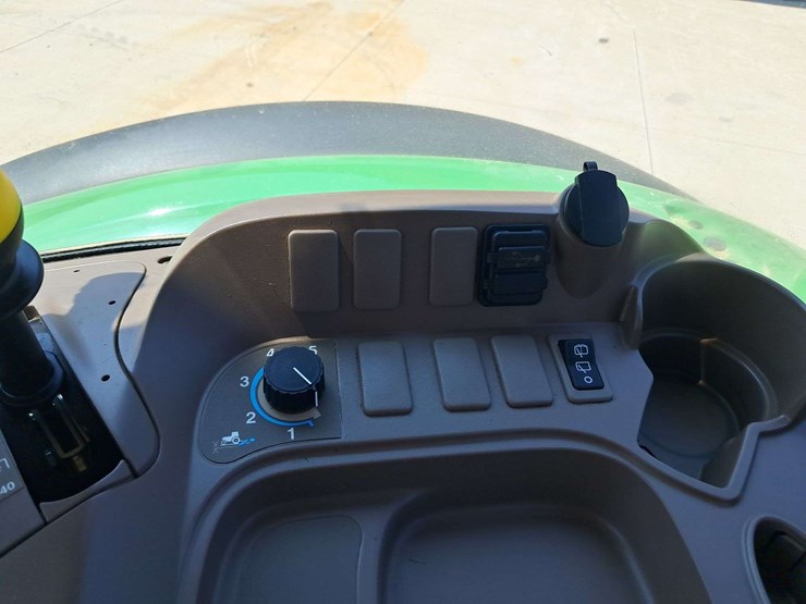 john-deere-5100m-image-26