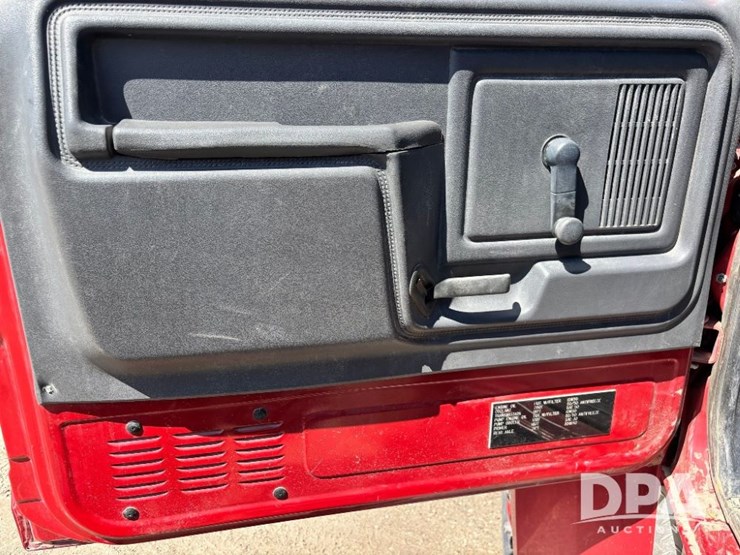 1992-ford-f700-image-75