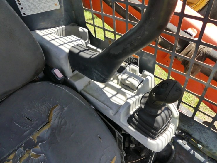 2015-kubota-svl75-2-image-14