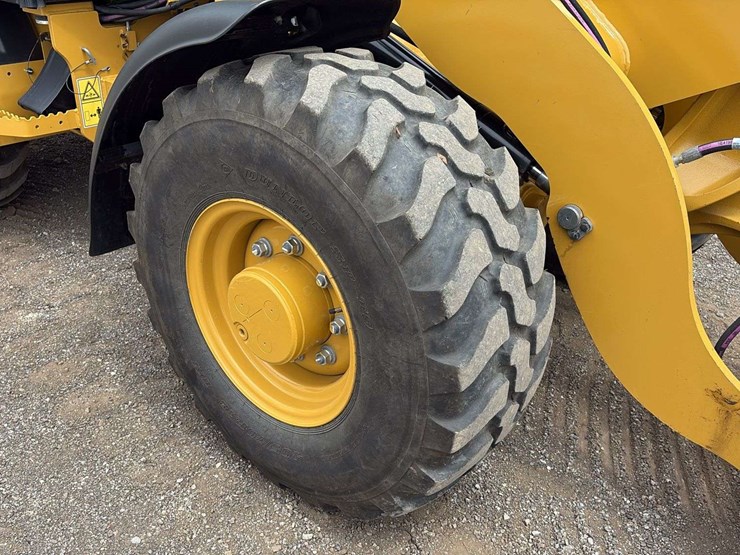 2022-caterpillar-906m-image-8
