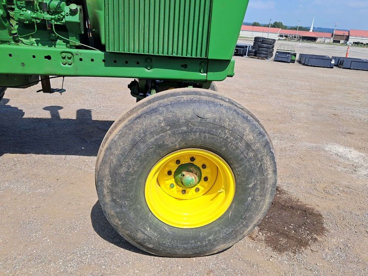 john-deere-4440-image-9