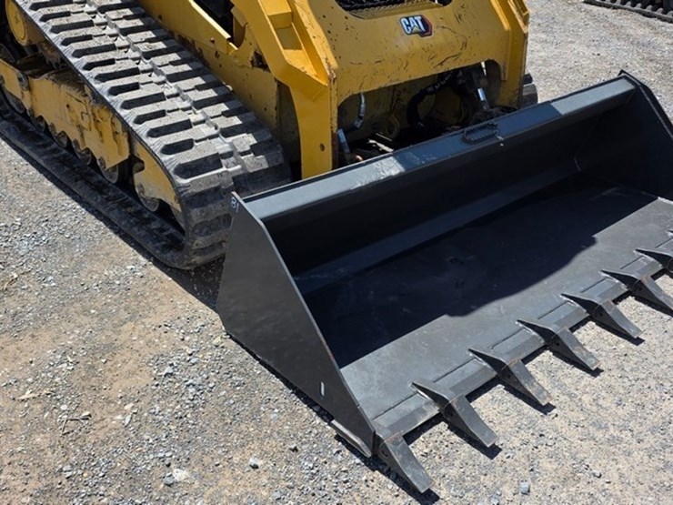 2021-caterpillar-289d3-image-6