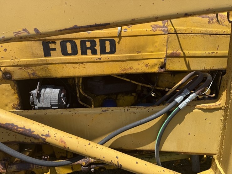ford-tractor-image-9