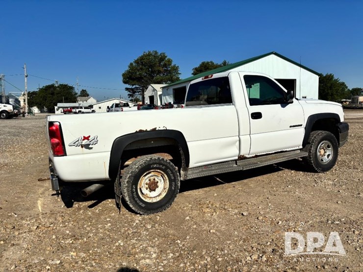 2005-chevrolet-2500hd-image-4