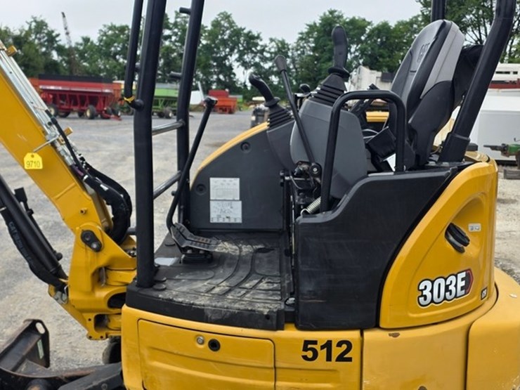 2021-caterpillar-303e-cr-image-25